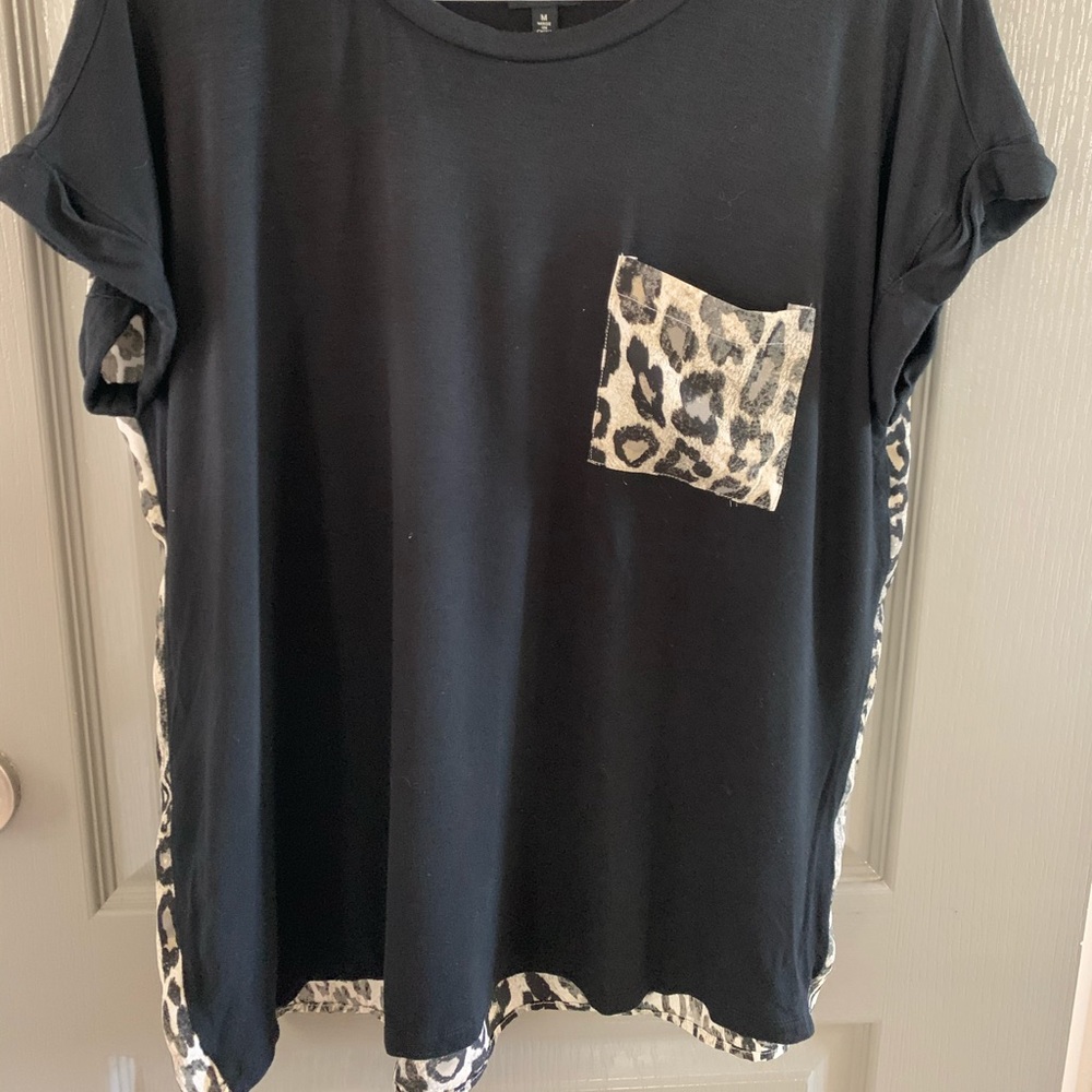 Cute leopard top